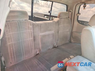 Zdjęcie 10 z 12 samochodu: 2004 TOYOTA TUNDRA ACCESS CAB SR5 VIN:5TBRT34124S448979 - miniatura