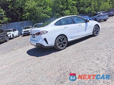 Czwarte zdjęcie samochodu z boku: 2025 BMW 228XI VIN:WBA23GG03S7S60107 - miniatura