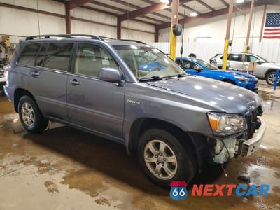 Czwarte zdjęcie samochodu z boku: 2005 TOYOTA HIGHLANDER LIMITED VIN:JTEEP21A550135725 - miniatura