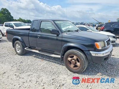 Czwarte zdjęcie samochodu z boku: 2000 NISSAN FRONTIER XE DESERT RUNNER VIN:1N6ED26T8YC394376 - miniatura