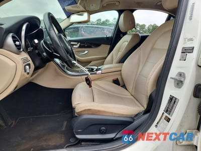 Zdjęcie 7 z 12 samochodu: 2015 MERCEDES-BENZ C 300 4MATIC VIN:55SWF4KB7FU032838 - miniatura