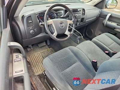Zdjęcie 8 z 12 samochodu: 2008 GMC SIERRA C1500 VIN:1GTEC14C28Z193816 - miniatura