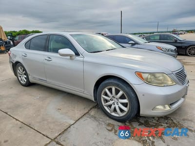 Czwarte zdjęcie samochodu z boku: 2007 LEXUS LS 460 VIN:JTHBL46F075029397 - miniatura
