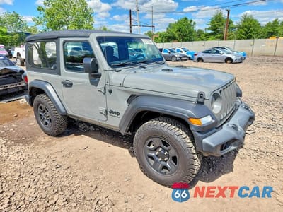Czwarte zdjęcie samochodu z boku: 2022 JEEP WRANGLER SPORT VIN:1C4GJXAN4NW174799 - miniatura