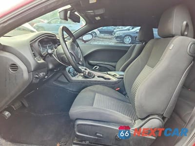 Zdjęcie 7 z 13 samochodu: 2019 DODGE CHALLENGER SXT VIN:2C3CDZAG3KH573933 - miniatura