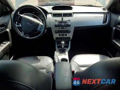 Zdjęcie 8 z 12 samochodu: 2010 FORD FOCUS SEL VIN:1FAHP3HN4AW275570 - miniatura