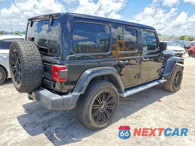 Trzecie zdjęcie samochodu z tyłu: 2019 JEEP WRANGLER UNLIMITED SAHARA VIN:1C4HJXEG6KW583060 - miniatura