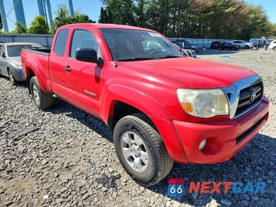 Czwarte zdjęcie samochodu z boku: 2007 TOYOTA TACOMA PRERUNNER ACCESS CAB VIN:5TETU62N47Z453447 - miniatura