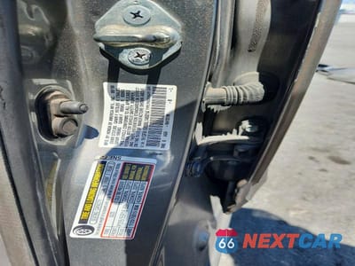 Zdjęcie 12 z 12 samochodu: 2006 HONDA CIVIC EX VIN:1HGFA16806L146014 - miniatura