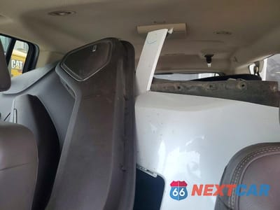 Zdjęcie 10 z 14 samochodu: 2018 GMC YUKON XL DENALI VIN:1GKS2HKJXJR124009 - miniatura