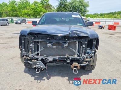 Piąte zdjęcie samochodu w środku: 2017 GMC SIERRA K1500 DENALI VIN:3GTU2PEJ6HG515789 - miniatura