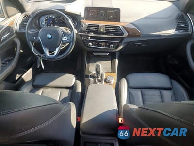 Zdjęcie 8 z 13 samochodu: 2018 BMW X3 XDRIVE30I VIN:5UXTR9C53JLC82392 - miniatura
