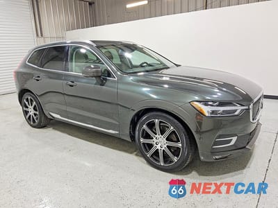 Czwarte zdjęcie samochodu z boku: 2018 VOLVO XC60 T6 INSCRIPTION VIN:YV4A22RL6J1000648 - miniatura