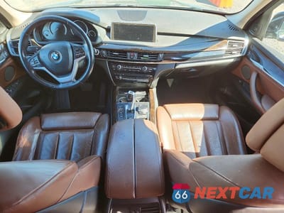 Zdjęcie 8 z 13 samochodu: 2014 BMW X5 XDRIVE35I VIN:5UXKR0C5XE0H25541 - miniatura
