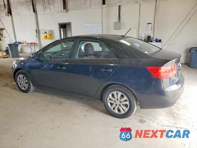 Drugie zdjęcie samochodu z przodu: 2010 KIA FORTE EX VIN:KNAFU4A23A5823559 - miniatura