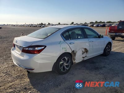 Trzecie zdjęcie samochodu z tyłu: 2017 HONDA ACCORD LX VIN:1HGCR2F33HA224449 - miniatura