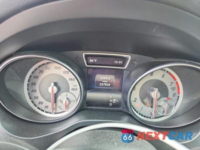 Zdjęcie 9 z 12 samochodu: 2014 MERCEDES-BENZ CLA 250 VIN:WDDSJ4EB3EN069787 - miniatura