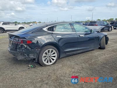Trzecie zdjęcie samochodu z tyłu: 2018 TESLA MODEL S VIN:5YJSA1E23JF248719 - miniatura