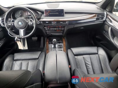 Zdjęcie 8 z 13 samochodu: 2016 BMW X5 XDRIVE50I VIN:5UXKR6C52G0J79661 - miniatura