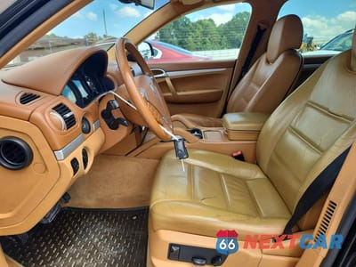 Zdjęcie 7 z 12 samochodu: 2005 PORSCHE CAYENNE VIN:WP1AA29P75LA21591 - miniatura