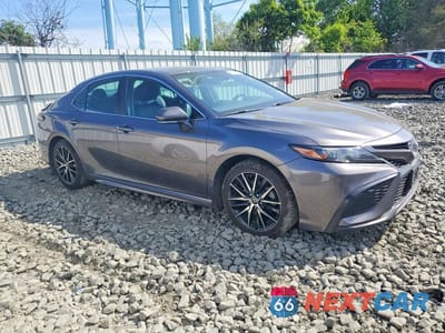 Czwarte zdjęcie samochodu z boku: 2024 TOYOTA CAMRY SE VIN:4T1G11BK2RU115166 - miniatura