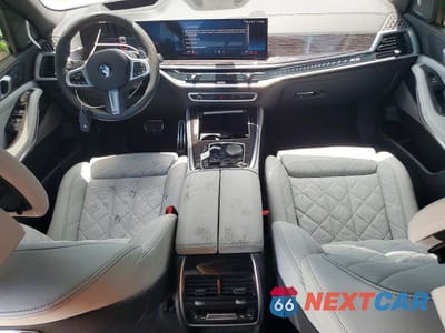 Zdjęcie 8 z 12 samochodu: 2026 BMW X5 XDRIVE4 VIN:5UX23EU04T9343559 - miniatura