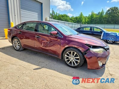 Czwarte zdjęcie samochodu z boku: 2015 TOYOTA AVALON LIMITED VIN:4T1BK1EB7FU183588 - miniatura