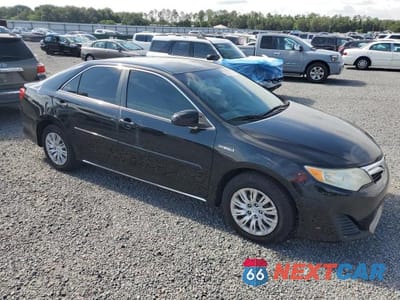 Czwarte zdjęcie samochodu z boku: 2014 TOYOTA CAMRY HYBRID LE VIN:4T1BD1FK9EU130379 - miniatura