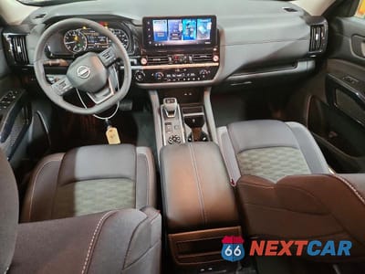 Zdjęcie 8 z 13 samochodu: 2026 NISSAN PATHFINDER SV VIN:5N1DR3BE2TC244409 - miniatura
