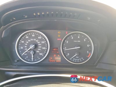 Zdjęcie 9 z 12 samochodu: 2008 BMW 528 VIN:WBANU53578CT07073 - miniatura