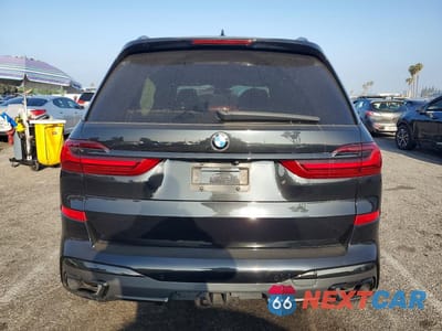 Zdjęcie 6 z 13 samochodu: 2021 BMW X7 XDRIVE40I VIN:5UXCW2C06M9F10553 - miniatura