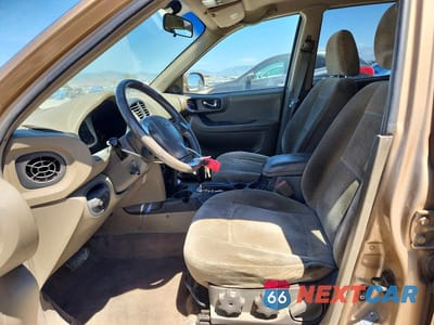 Zdjęcie 7 z 13 samochodu: 2004 HYUNDAI SANTA FE GLS VIN:KM8SC73DX4U728314 - miniatura