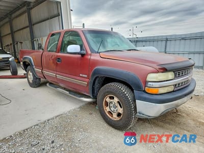 Czwarte zdjęcie samochodu z boku: 1999 CHEVROLET SILVERADO K1500 VIN:2GCEK19T1X1260800 - miniatura