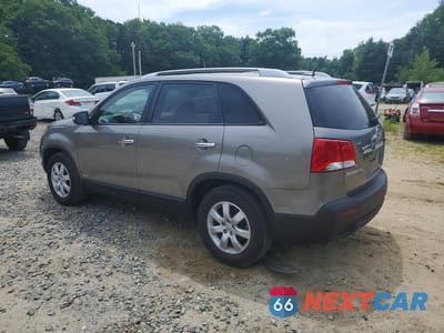 Drugie zdjęcie samochodu z przodu: 2013 KIA SORENTO LX VIN:5XYKTDA26DG349722 - miniatura