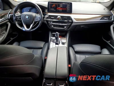 Zdjęcie 8 z 12 samochodu: 2023 BMW 530 I VIN:WBA53BH04PCM53976 - miniatura