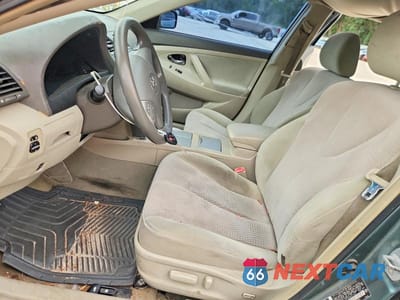 Zdjęcie 7 z 12 samochodu: 2010 TOYOTA CAMRY LE VIN:4T1BF3EK6AU514945 - miniatura