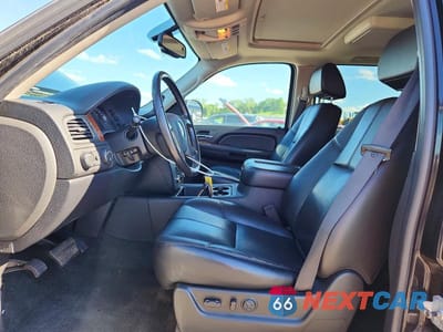 Zdjęcie 7 z 13 samochodu: 2007 GMC YUKON XL K1500 VIN:1GKFK16377R203229 - miniatura