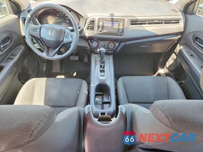 Zdjęcie 8 z 12 samochodu: 2019 HONDA HR-V LX VIN:3CZRU6H32KG721569 - miniatura