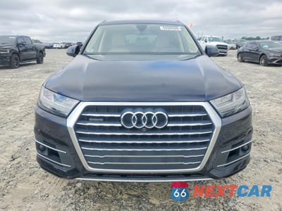 Piąte zdjęcie samochodu w środku: 2019 AUDI Q7 PRESTIGE VIN:WA1VAAF74KD009285 - miniatura