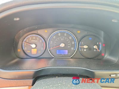 Zdjęcie 9 z 14 samochodu: 2008 HYUNDAI SANTA FE GLS VIN:5NMSG13D78H147825 - miniatura