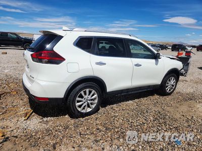 Trzecie zdjęcie samochodu z tyłu: 2020 NISSAN ROGUE SV VIN:KNMAT2MV5LP511602 - miniatura
