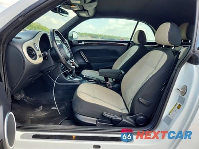 Zdjęcie 7 z 12 samochodu: 2018 VOLKSWAGEN BEETLE S VIN:3VW5DAAT8JM502890 - miniatura