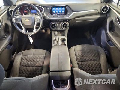 Zdjęcie 8 z 13 samochodu: 2019 CHEVROLET BLAZER 2LT VIN:3GNKBGRSXKS619479 - miniatura