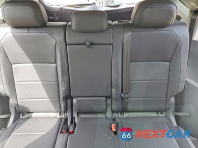 Zdjęcie 10 z 13 samochodu: 2018 VOLKSWAGEN TIGUAN SE VIN:3VV2B7AX9JM076999 - miniatura