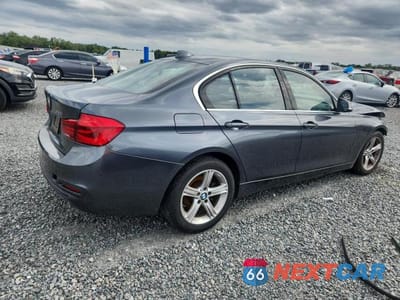 Trzecie zdjęcie samochodu z tyłu: 2017 BMW 330 XI VIN:WBA8D9G3XHNU61925 - miniatura