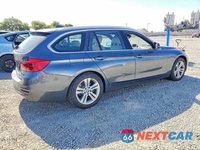 Trzecie zdjęcie samochodu z tyłu: 2019 BMW 330XI VIN:WBA8K3C52KA484009 - miniatura