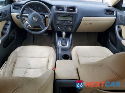 Zdjęcie 8 z 12 samochodu: 2011 VOLKSWAGEN JETTA SE VIN:3VWDZ7AJ4BM354656 - miniatura