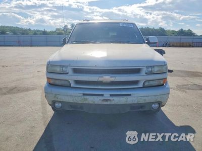 Piąte zdjęcie samochodu w środku: 2003 CHEVROLET SUBURBAN K1500 VIN:3GNFK16Z03G196822 - miniatura