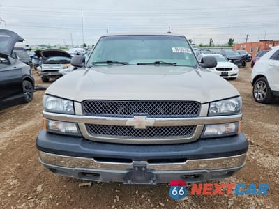 Piąte zdjęcie samochodu w środku: 2003 CHEVROLET SILVERADO K1500 VIN:2GCEK19T531135129 - miniatura