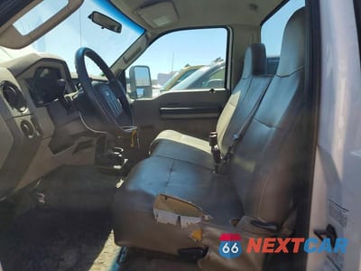 Zdjęcie 7 z 12 samochodu: 2008 FORD F550 SUPER DUTY VIN:1FDAF56R98EA03057 - miniatura